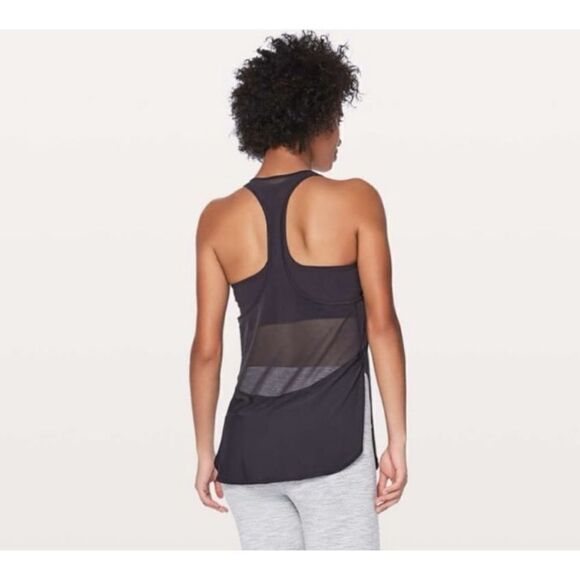 Lululemon Twist Around Tank Top Built in Bra Boysenberry Breathable Size 4 - Picture 2 of 10